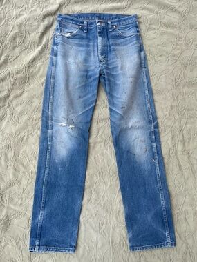 🌱5/$25🌱 Wrangler | 34x36 Distressed Stained Work Jeans
